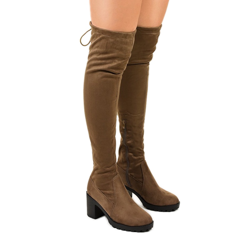 Cizme din piele de căprioară pe postarea kaki-ului lui Hekran verde Cizme din piele de căprioară pe postarea kaki-ului lui Hekran verde