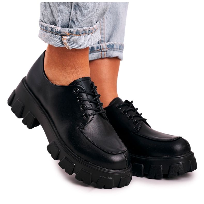 Încălțăminte Oxford pentru femei pe o platformă masivă S.Barski HX23 Negru