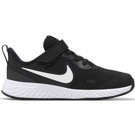 Încălțăminte pentru copii Nike Revolution 5 alb-negru BQ5672 003 Încălțăminte pentru copii Nike Revolution 5 alb-negru BQ5672 003