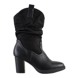 Super Mode Cizme de cowboy pe un post negru Super Mode Cizme de cowboy pe un post negru