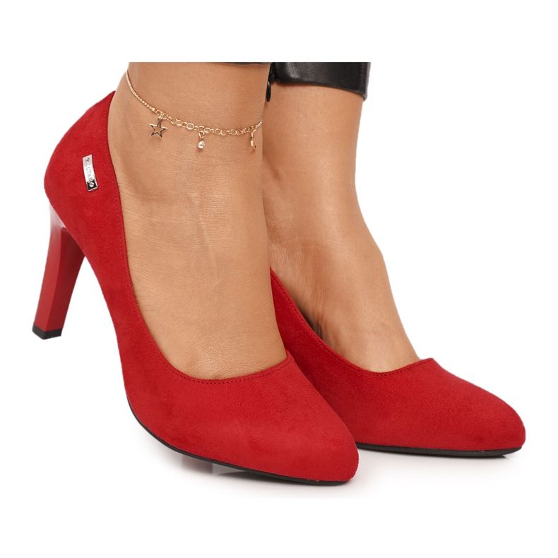 PJ1 Pompe clasice pe toc roșu Eliana de piele de căprioară PJ1 Pompe clasice pe toc roșu Eliana de piele de căprioară