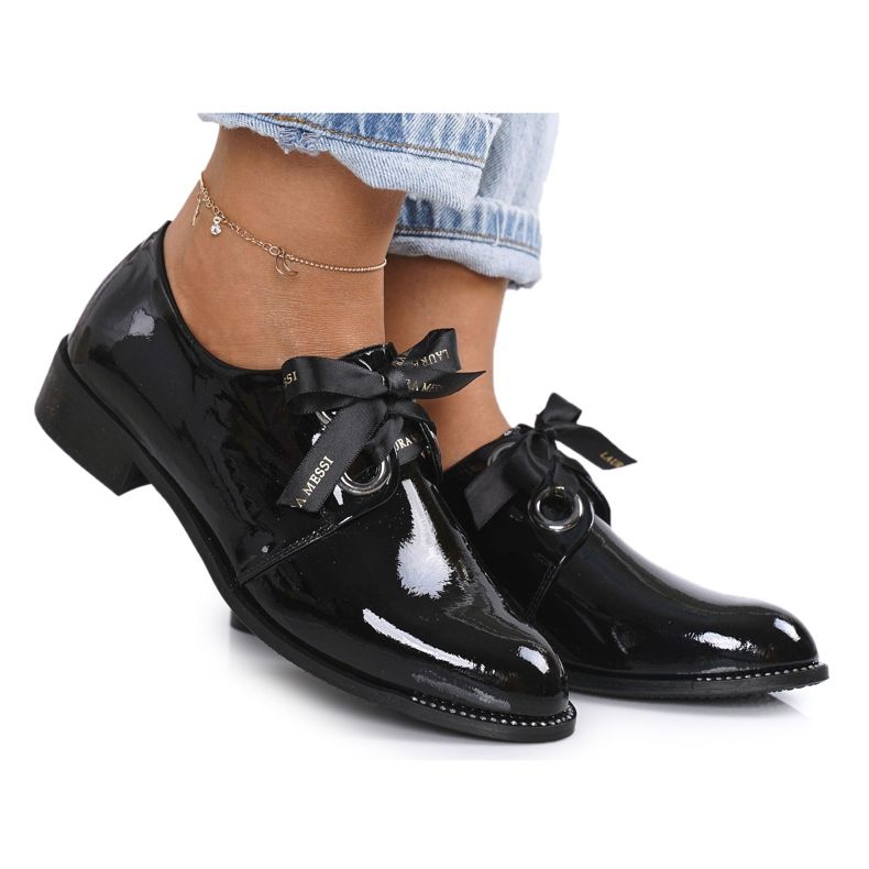 Pantofi lăcuți pentru femei Laura Messi 2044 Negru