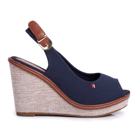 PS1 Sandale Tommy Navy Blue pe un toc de pană împletit albastru marin PS1 Sandale Tommy Navy Blue pe un toc de pană împletit albastru marin