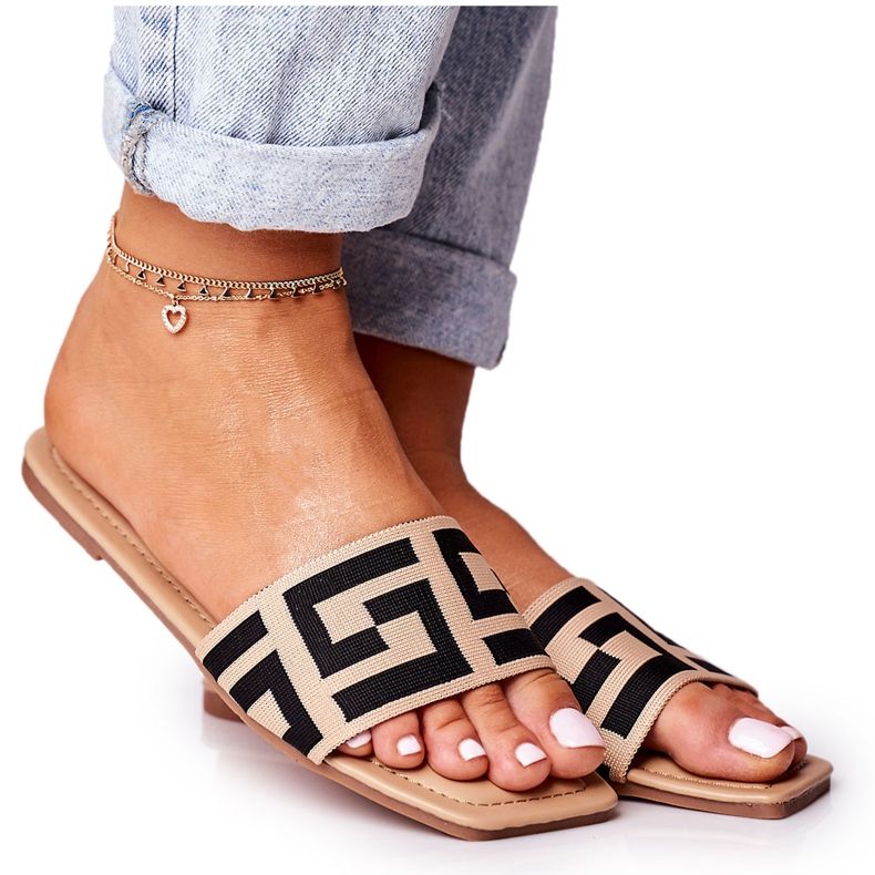 Papuci clasici pentru femei Melinda bej negru