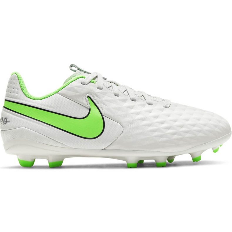 Pantofi de fotbal Nike Tiempo Legend 8 Academy FG / MG Junior AT5732 030 alb alb