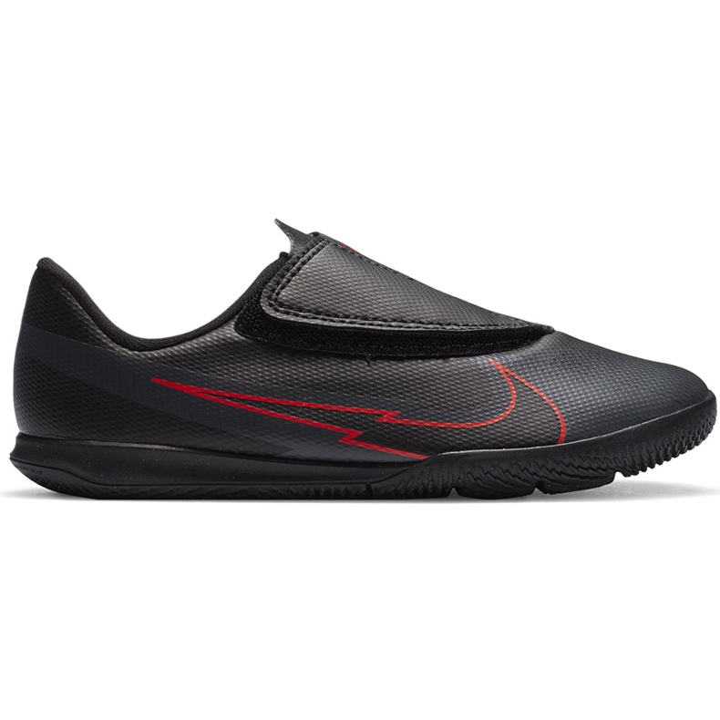 Pantofi de fotbal Nike Mercurial Vapor 13 Club Ic PS (V) Junior AT8170 060 negru negru