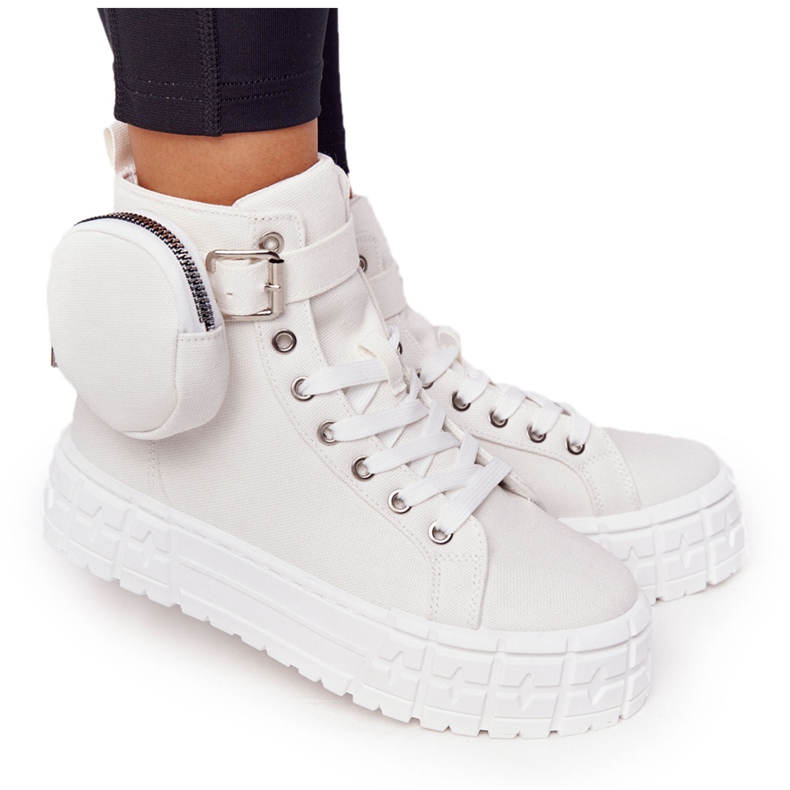 Adidași pentru femei pe o platformă cu popcorn alb de rinichi