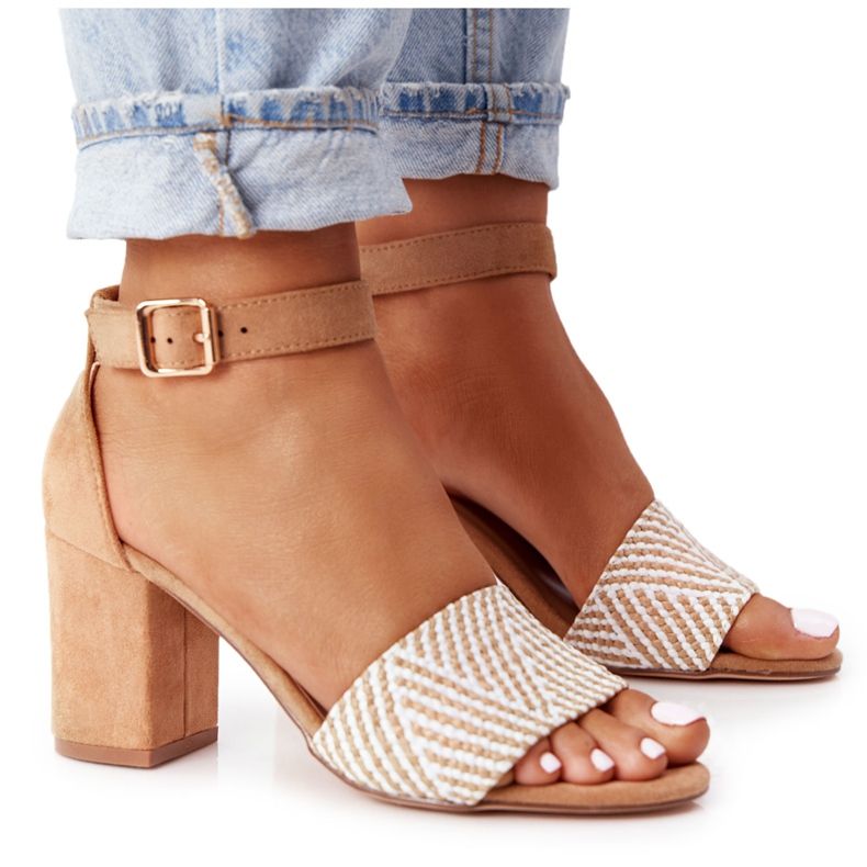 EVE Sandale de lună de miere maro deschis cu împletit pe o bară bej alb