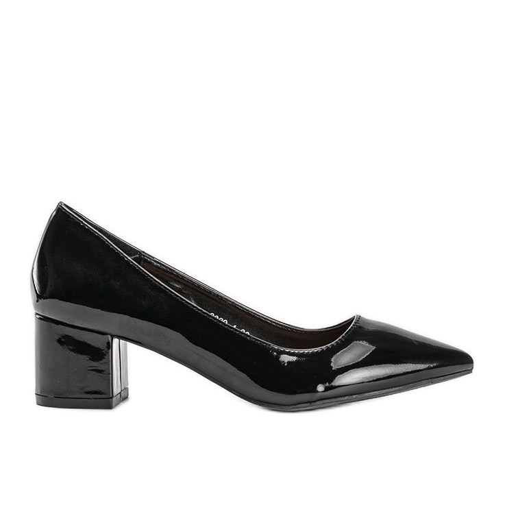 Pompe negre lăcuite pe blocul Eden negru Pompe negre lăcuite pe blocul Eden negru