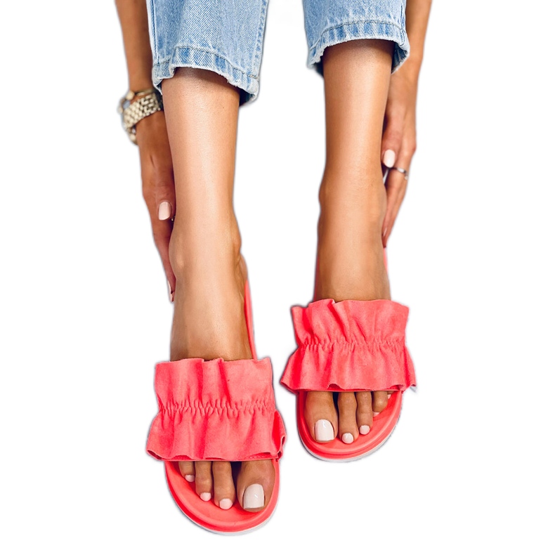 Papuci de damă cu un coral de volan 38862 Pepene roșu multicolor portocale