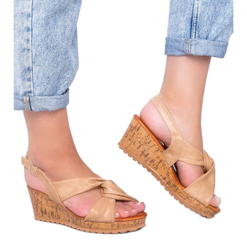 Sandale bej cu toc Buenos Aires