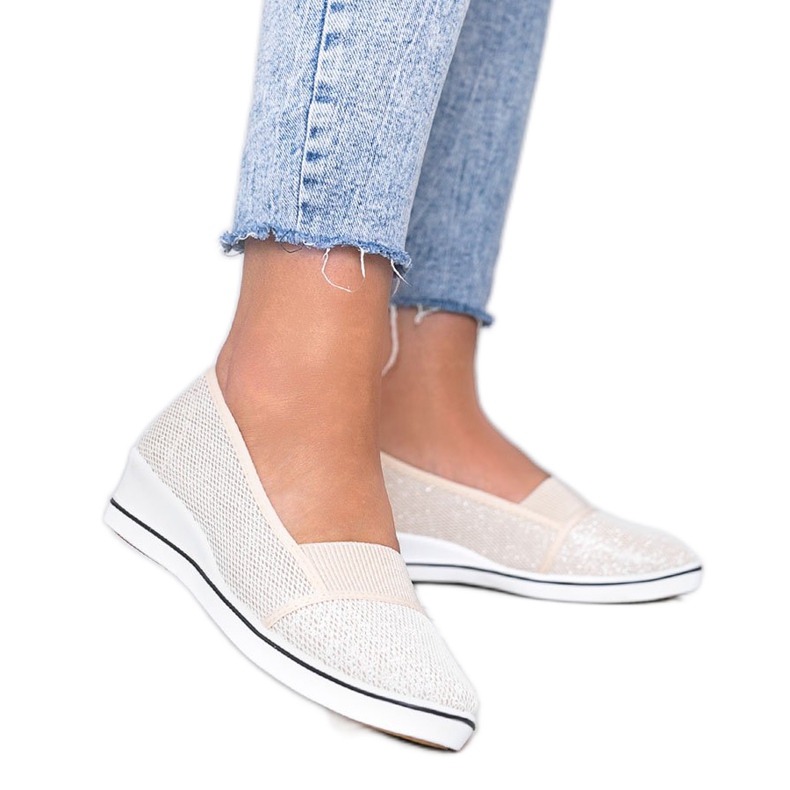 Balerini bej strălucitori pe pană Glam Star