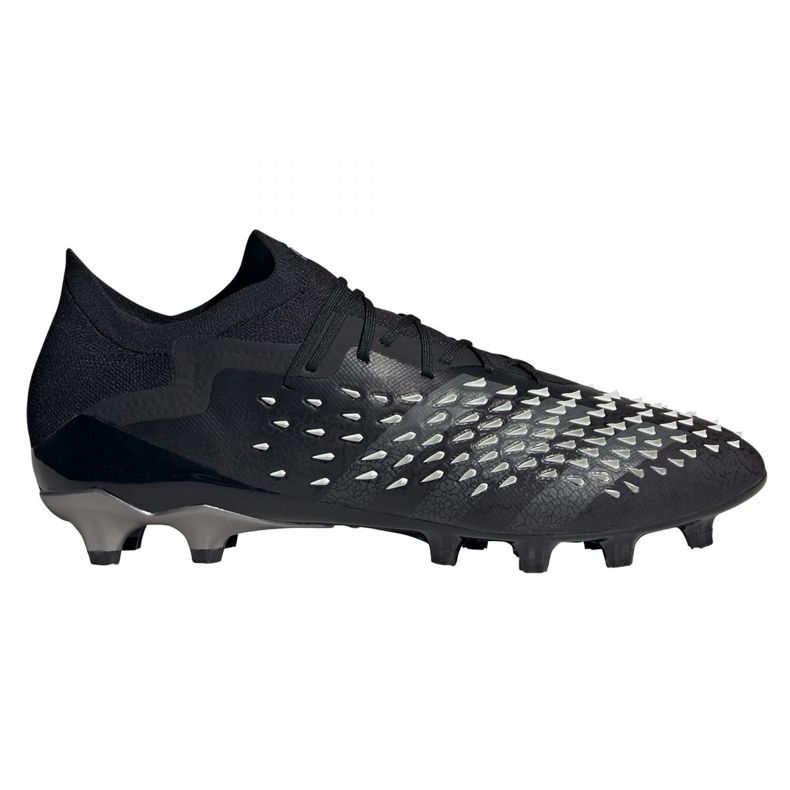 Ghete de fotbal Adidas Predator Freak.1 Low Ag M Q46572 negru negru