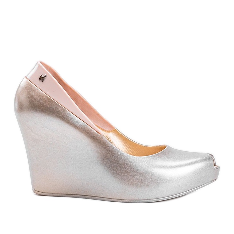 Golden Meliski pe panica Dinei de aur Golden Meliski pe panica Dinei de aur