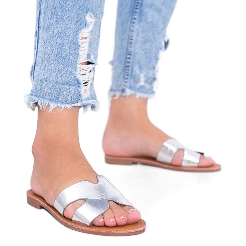 Papuci de argint în modelul pielii de crocodil Phoenix