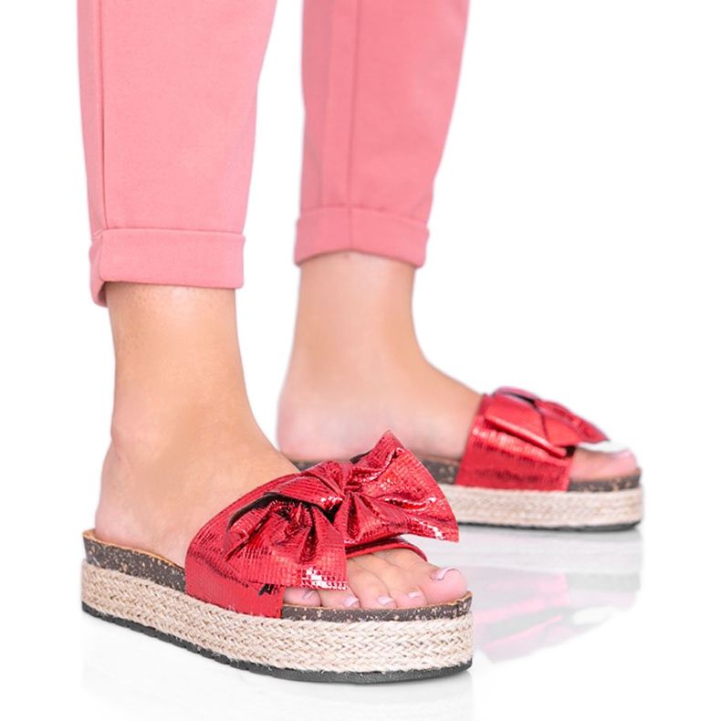 Papuci roșii Columbia cu fundă roșu