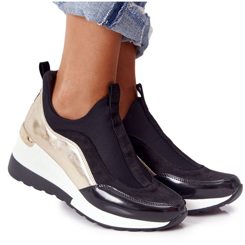 PE1 Adidași Wedge Black and Gold City Beat negru