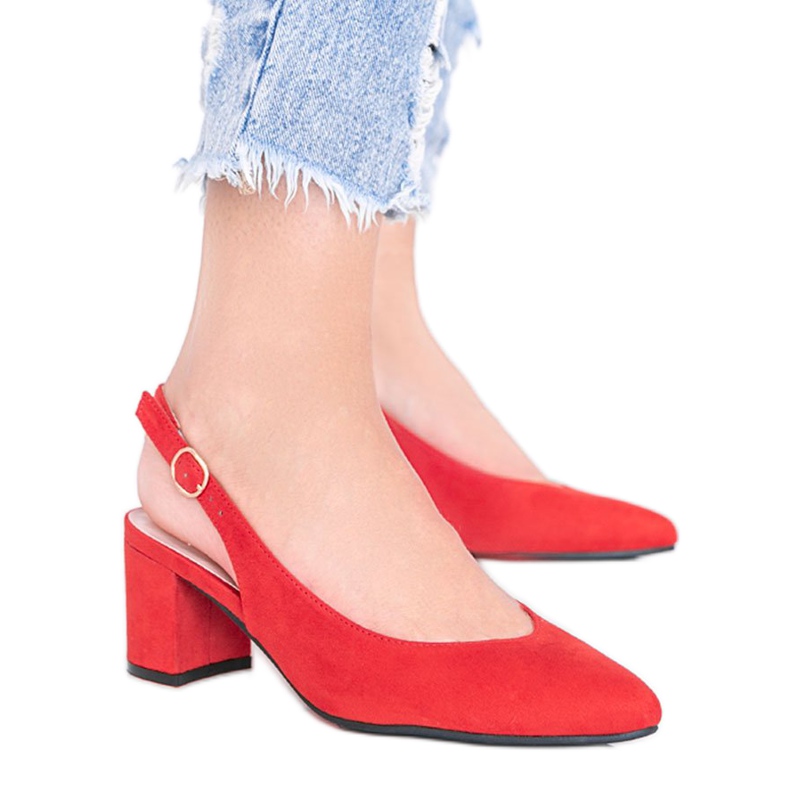 Pompele roșii pe postul lui Petty roșu