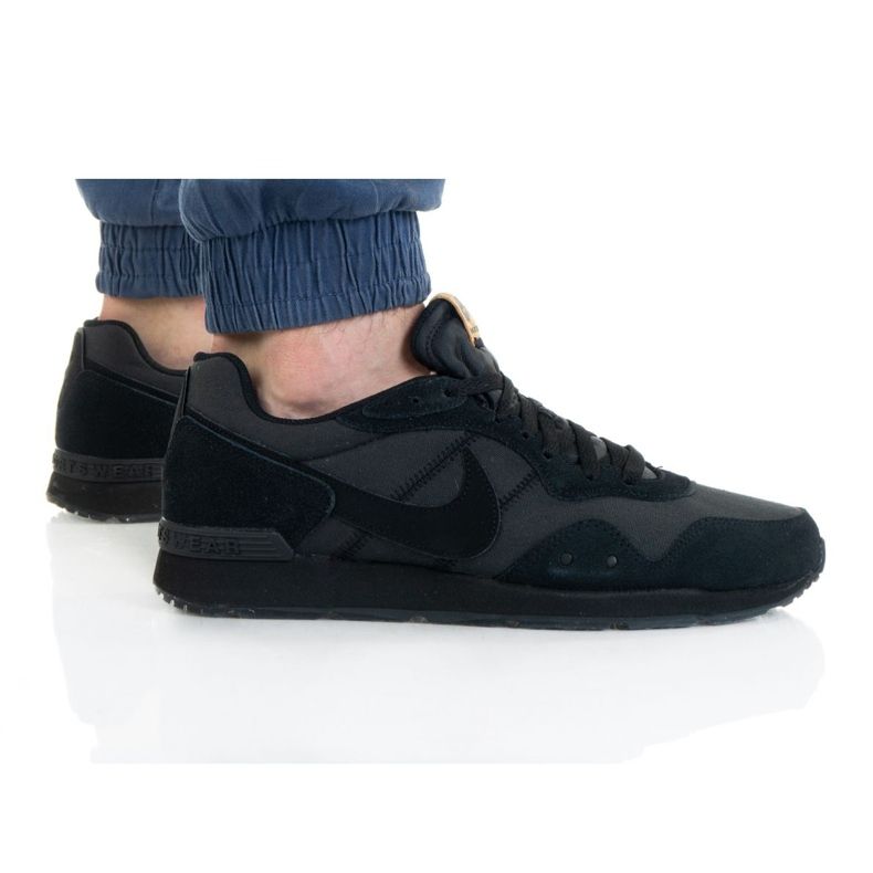 Pantofi Nike Venture Runner M DJ1969-001 negru