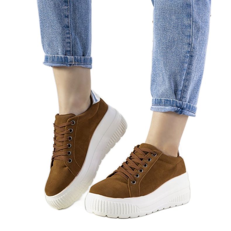 Adidași sport de culoare maro cu talpă înaltă Rapter