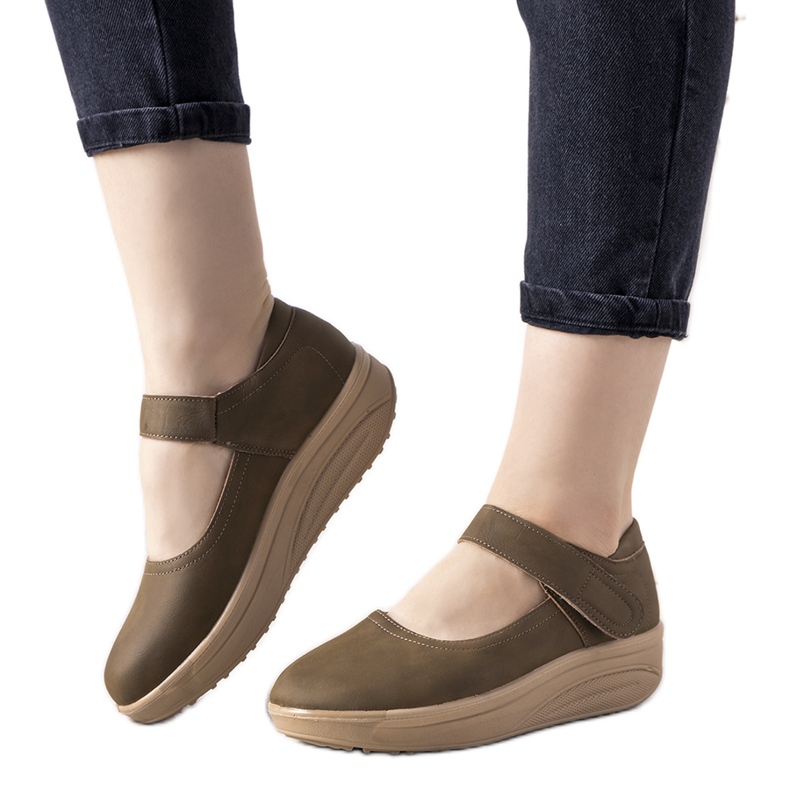 Pantofi maro pe talpa groasă Lumen