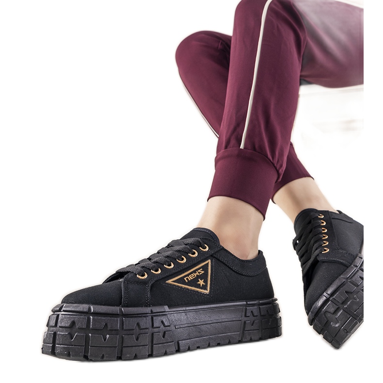 Adidași negri pe talpa groasă Giselle negru