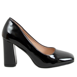 Pompe pe stâlpul negru S-1008 Negru Pompe pe stâlpul negru S-1008 Negru