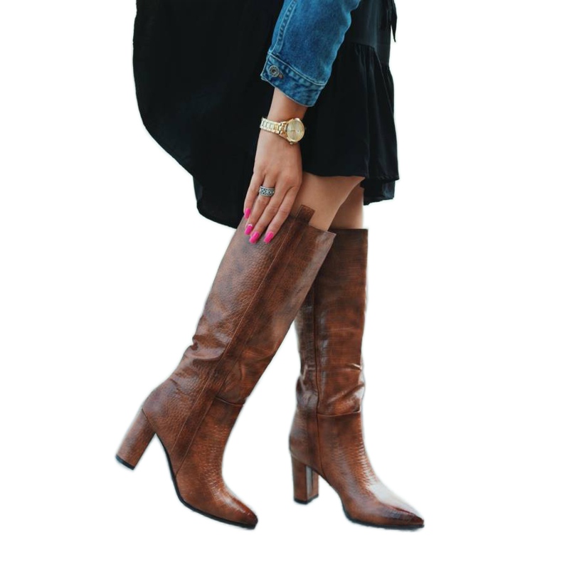 Cizme de cămilă pe post în model crocodil Mona maro