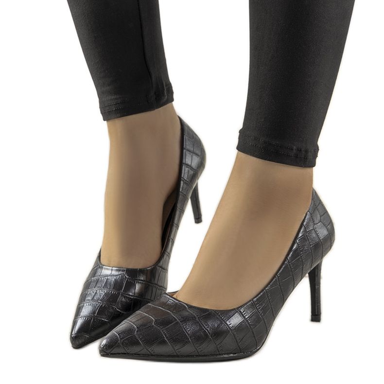 Pompele negre pe toc stiletto Byatt negru