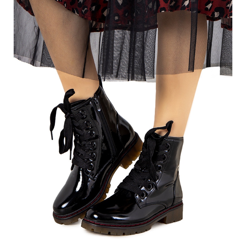 Evento Cizme negre Delphine din piele lacată negru