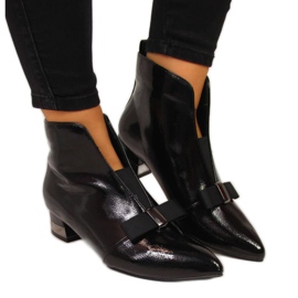 Cizme tăiate cu arc T.Sokolski W SCA145 negru