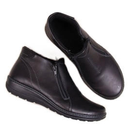 Cizme confortabile din piele Helios W 642 negru