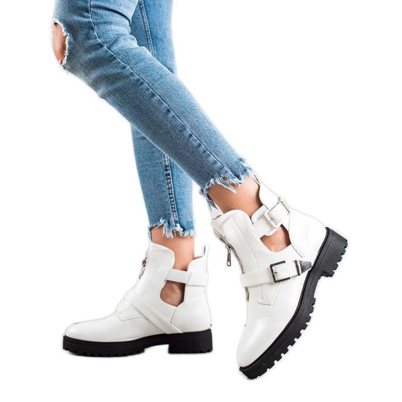 Bestelle Lucrători de modă albă