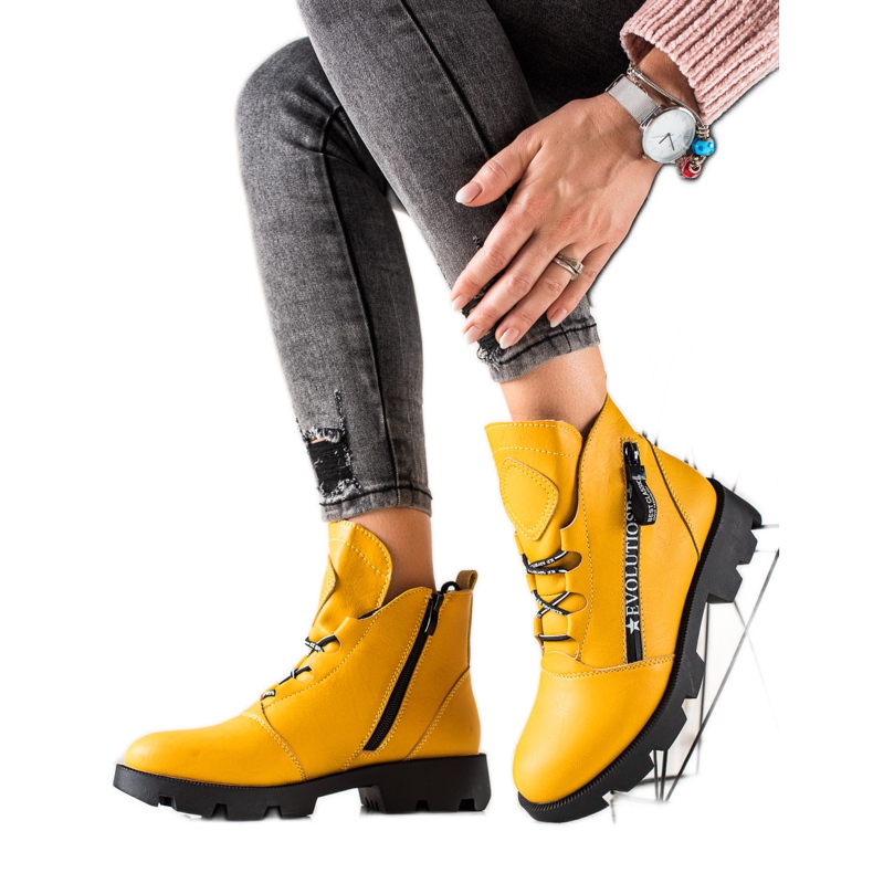 Sergio Leone Muncitori galbeni la modă de aur