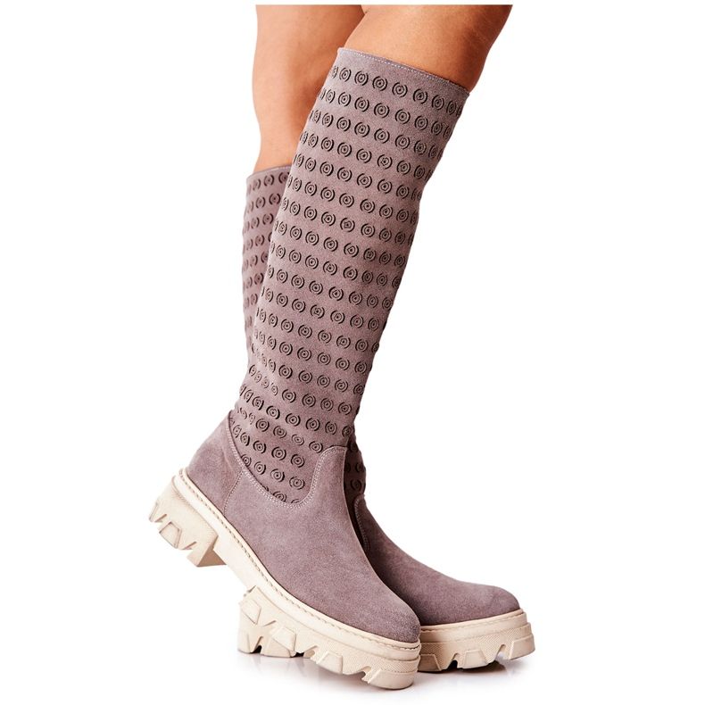 PA2 Cizme din piele de căprioară cu model ajurat maro deschis Eldime