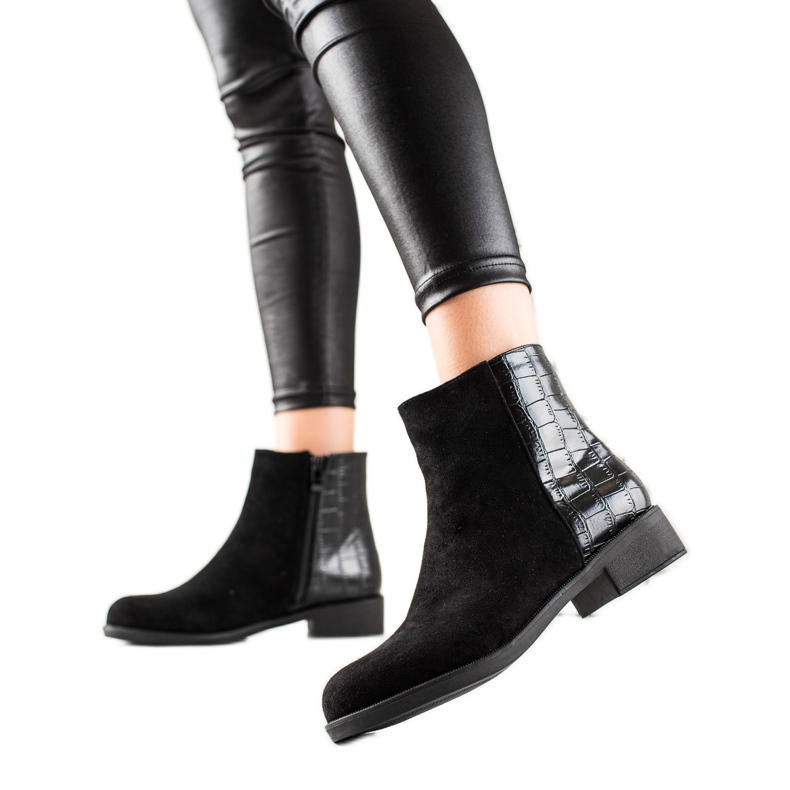 TRENDI Ghete negre din piele intoarsa negru