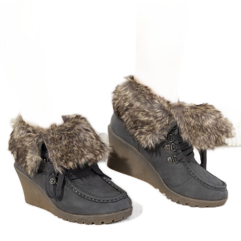 Cizme cu pană gri cu blană Callas Cizme cu pană gri cu blană Callas