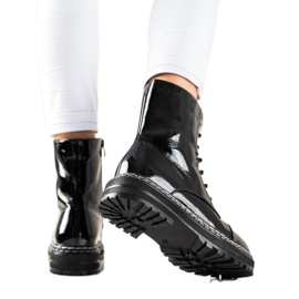 Cizme lăcuite la modă negru