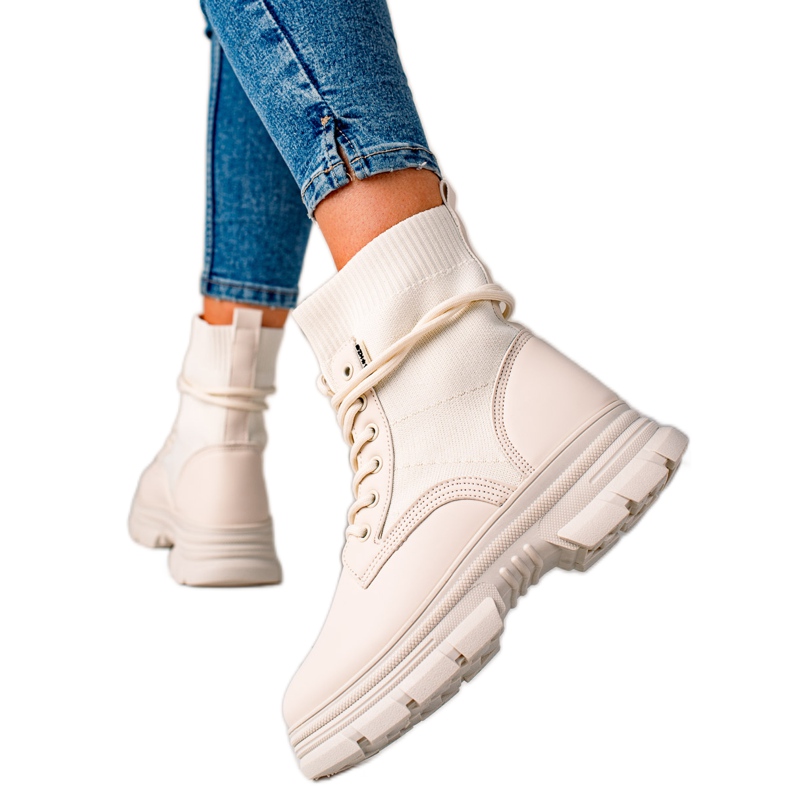 TRENDI Cizme Bej cu șireturi