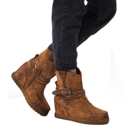 Cizme izolate de damă de cămilă în stilul boho Hanson maro