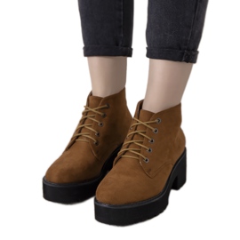 Cizme Johnson camel cu talpa inalta maro