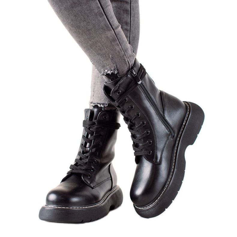 TRENDI Genți negre pe platformă negru