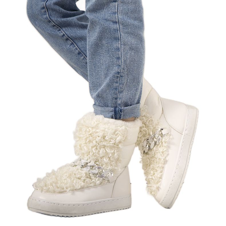 Cizme de zapada albe cu blana de la Montmina Cizme de zapada albe cu blana de la Montmina