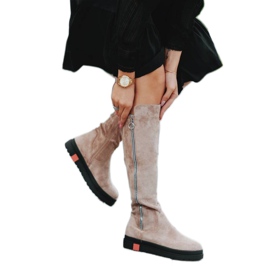 Cizme bej decorate plate Liana