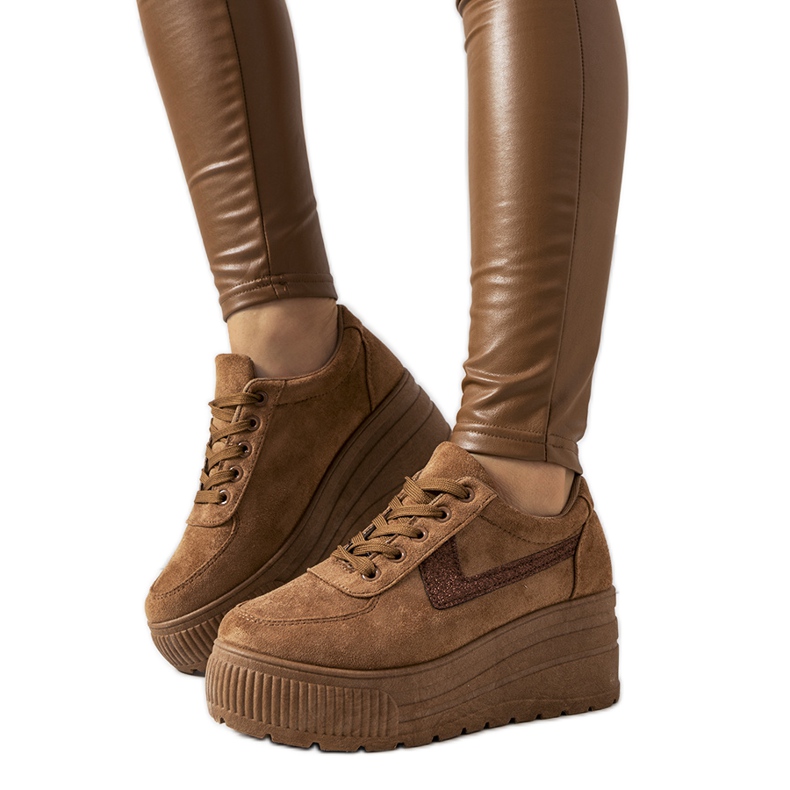 Tenisi maro cu talpa botanica inalta