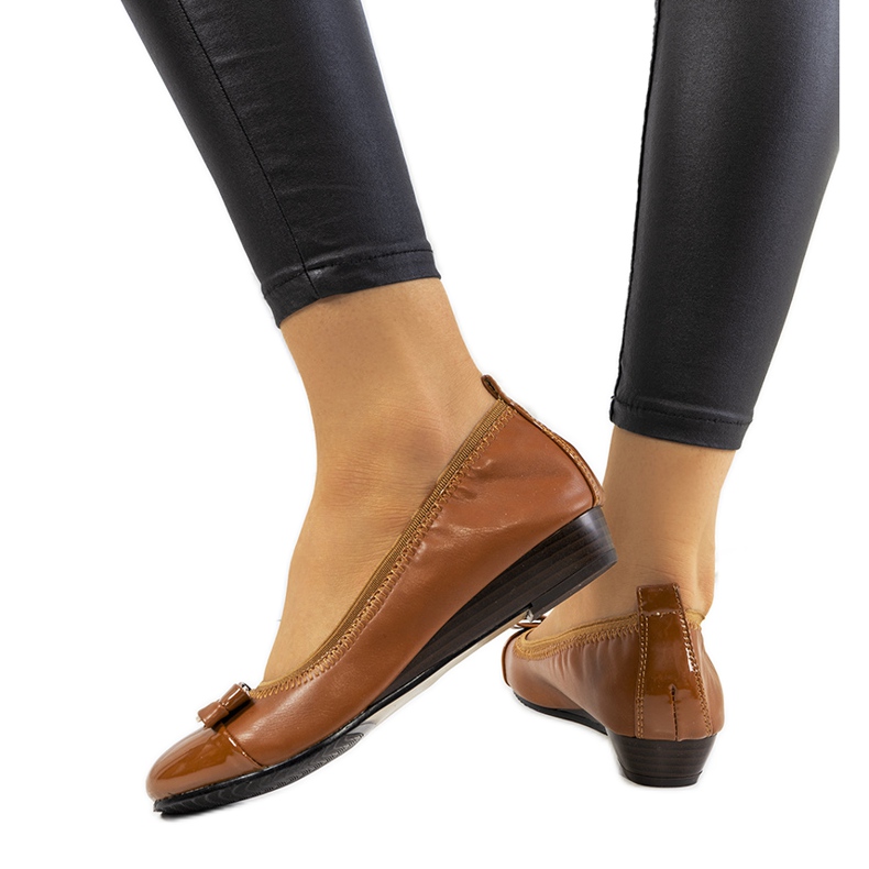 Balerini maro pe pană Rees