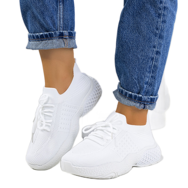 Adidasi sport albi Donatil