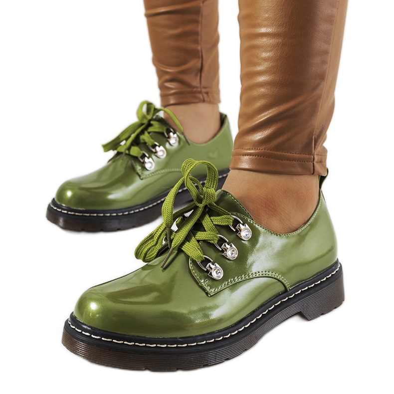 Pantofi verzi lacuiti de Kristina verde