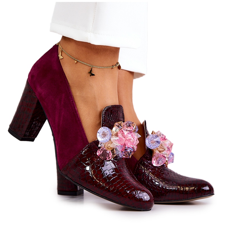 Pompi din piele de șarpe din piele de căprioară, cu ornament Maroon Mallory roșu