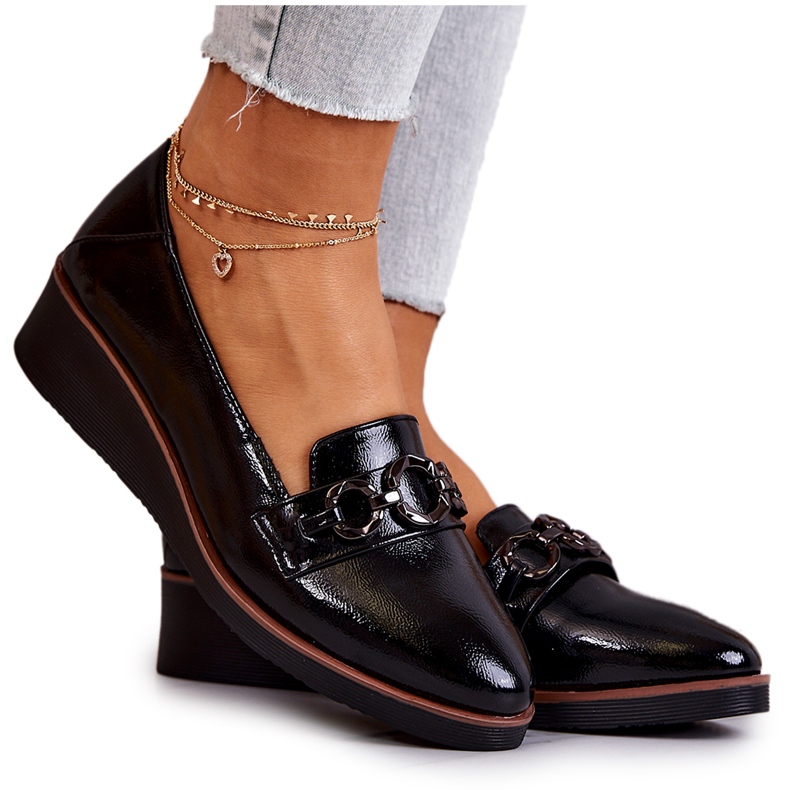 Vinceza Pantofi cu pană din piele lacuată Melodii negre negru